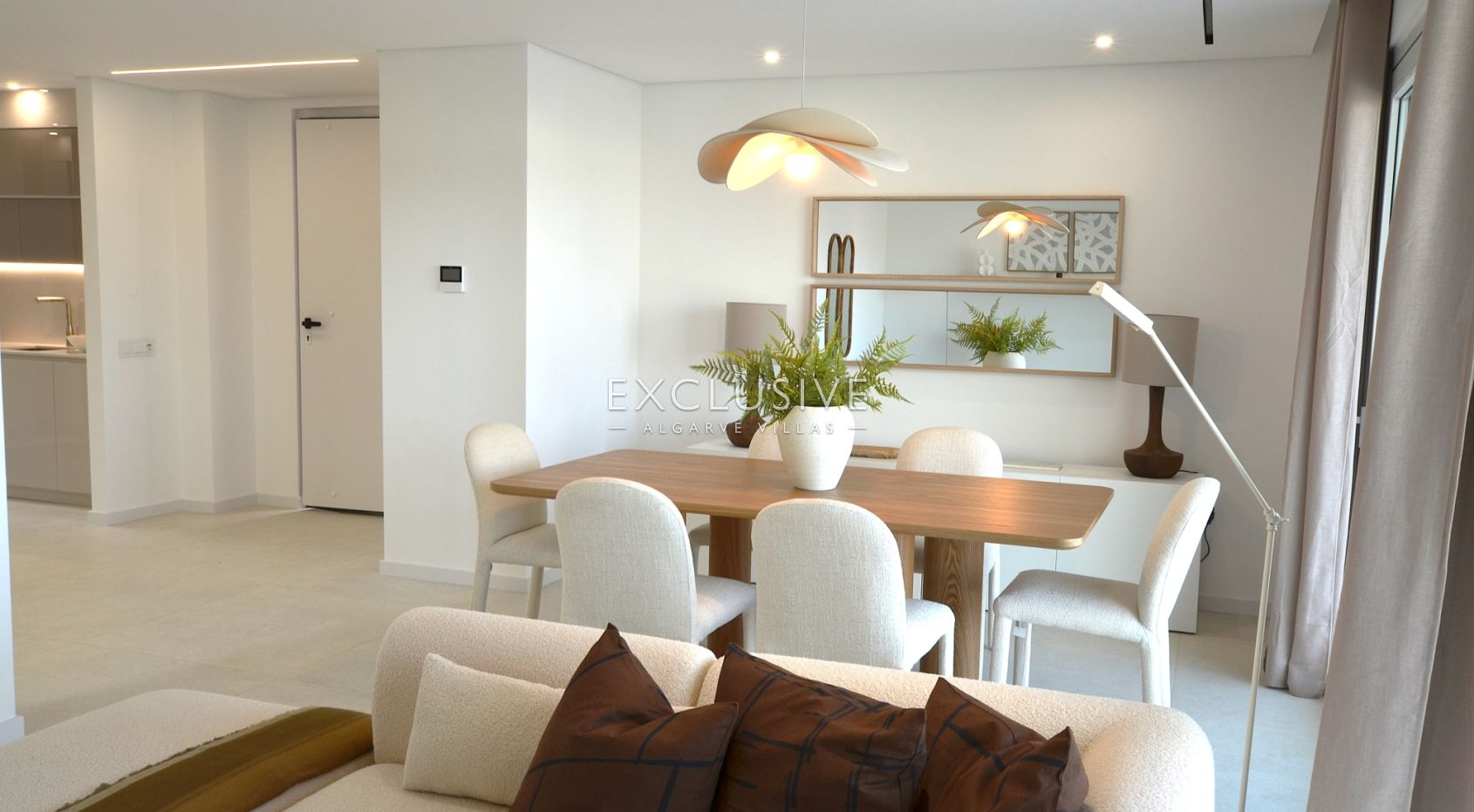 Buy New Modern 3 Bedroom Villas with Elegance and Comfort in Quarteira