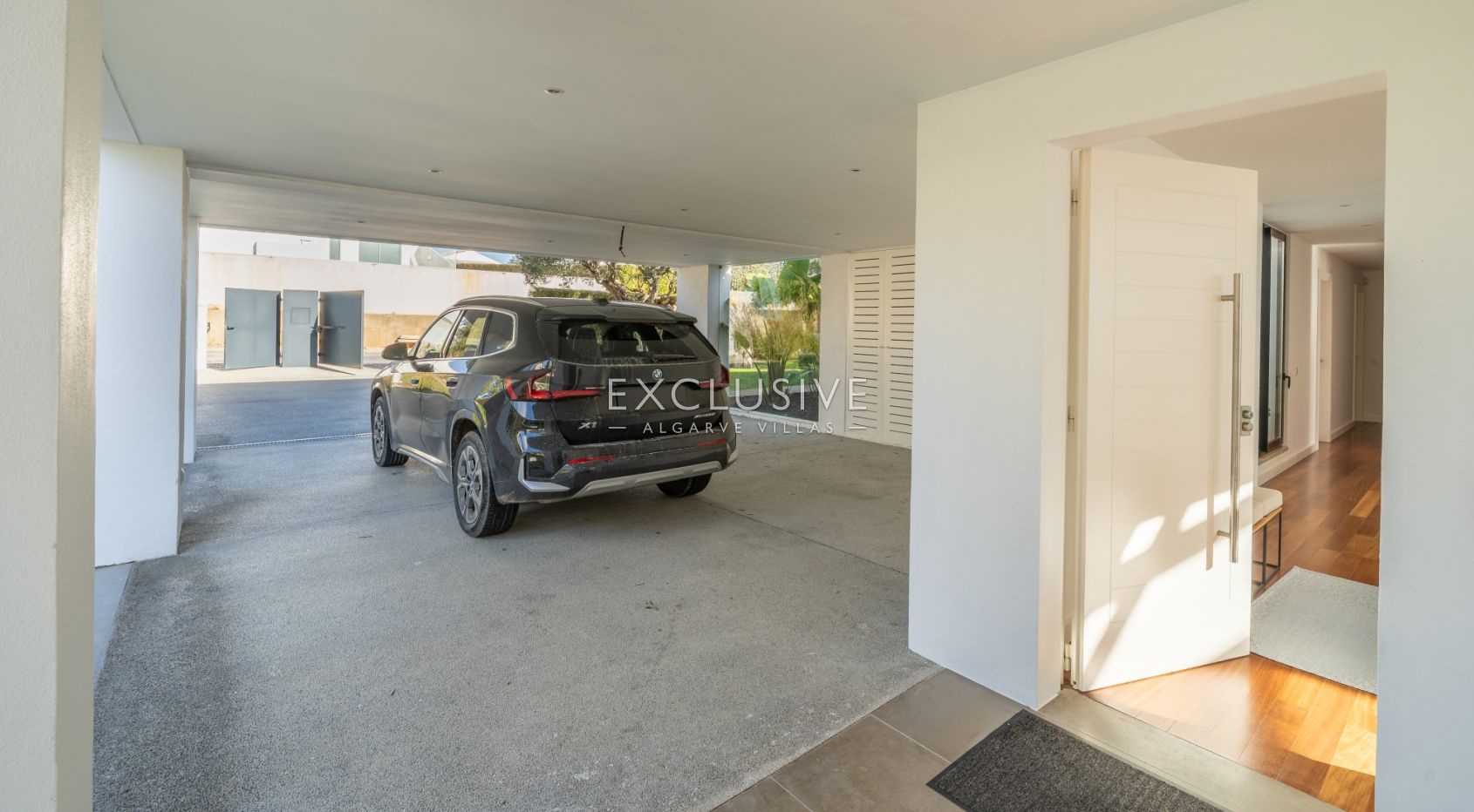 Elegante Villa mit außergewöhnlicher Aussicht und direktem Zugang zum Palmares Golf, Al