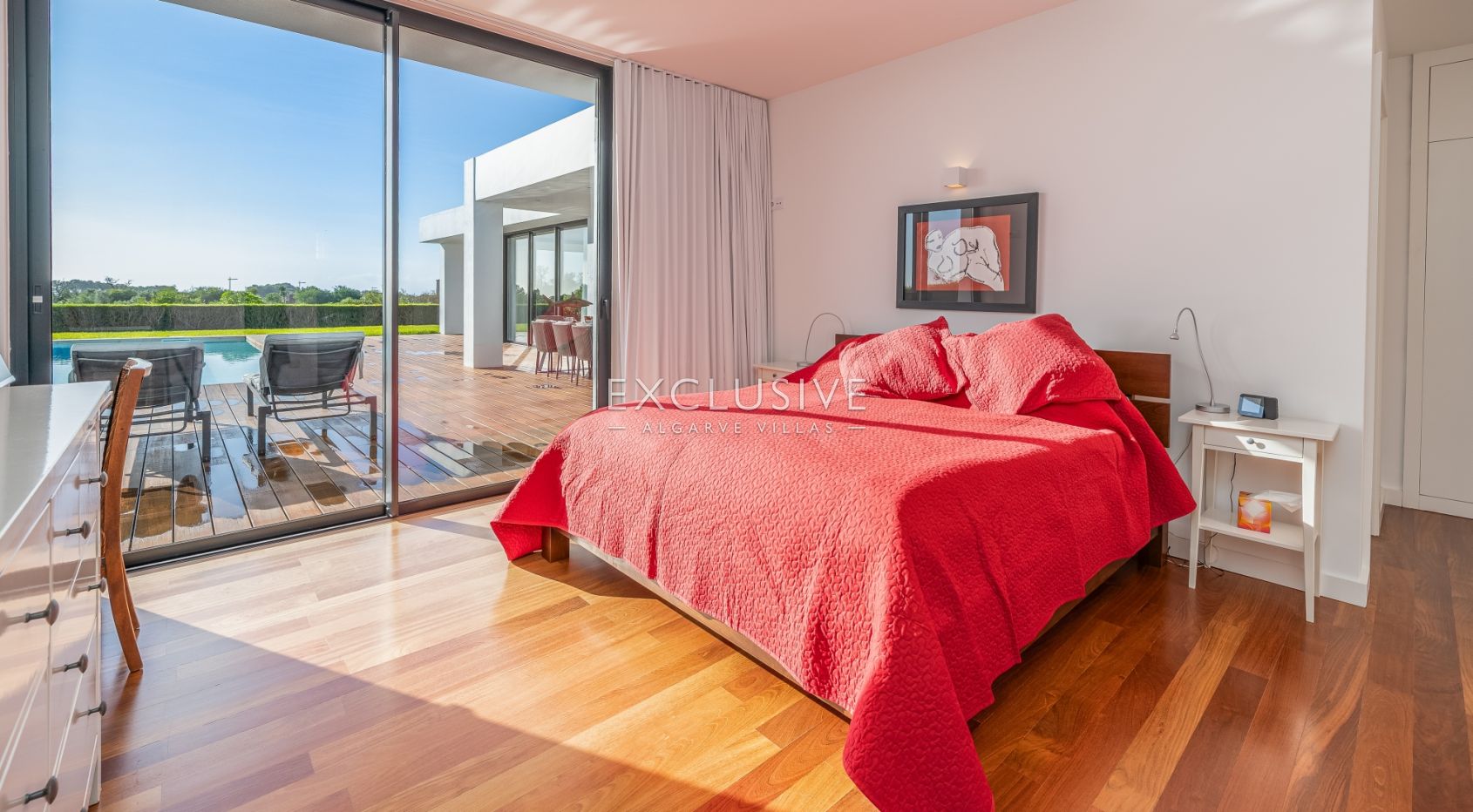 Elegante Villa mit außergewöhnlicher Aussicht und direktem Zugang zum Palmares Golf, Al