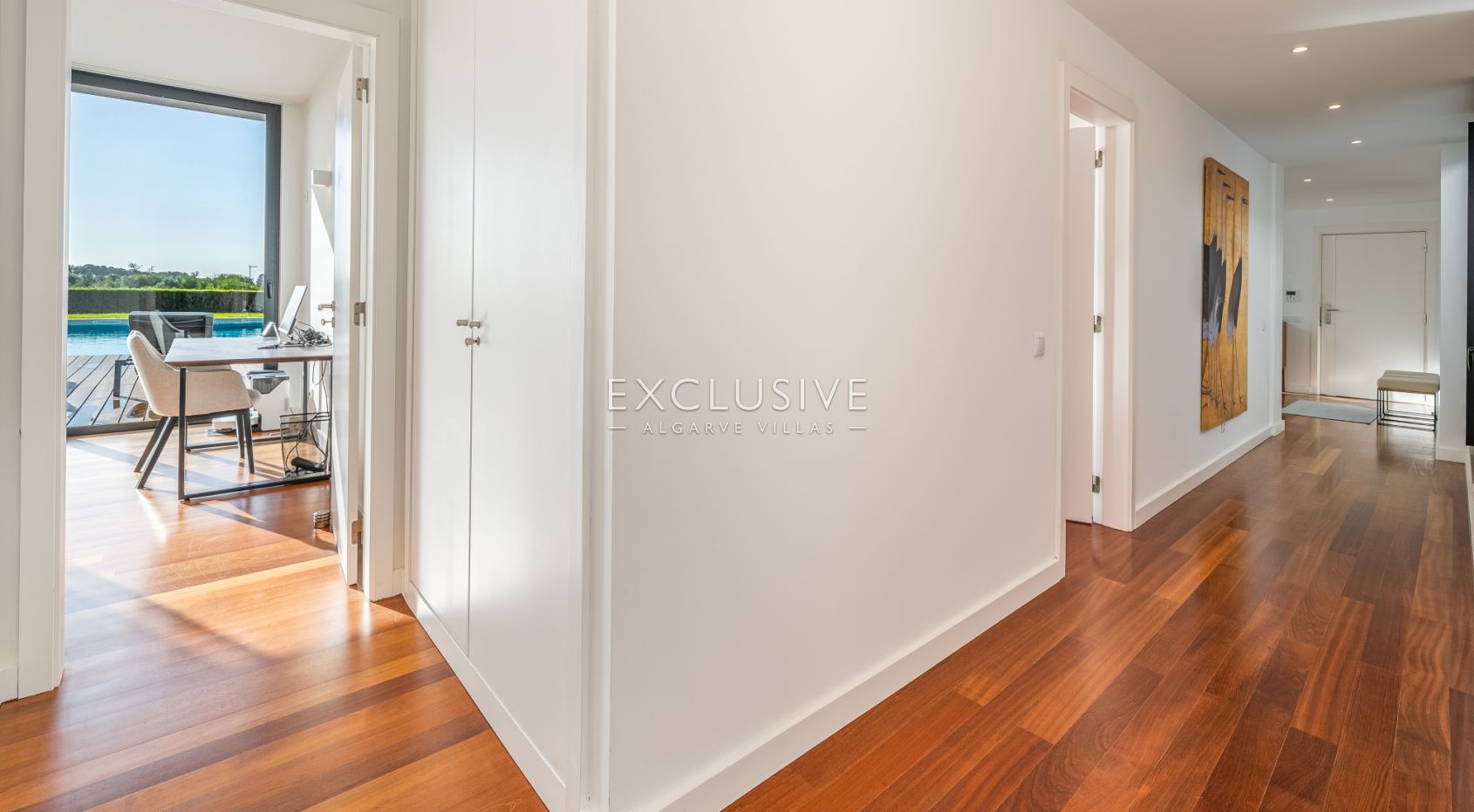 Elegante Villa mit außergewöhnlicher Aussicht und direktem Zugang zum Palmares Golf, Al