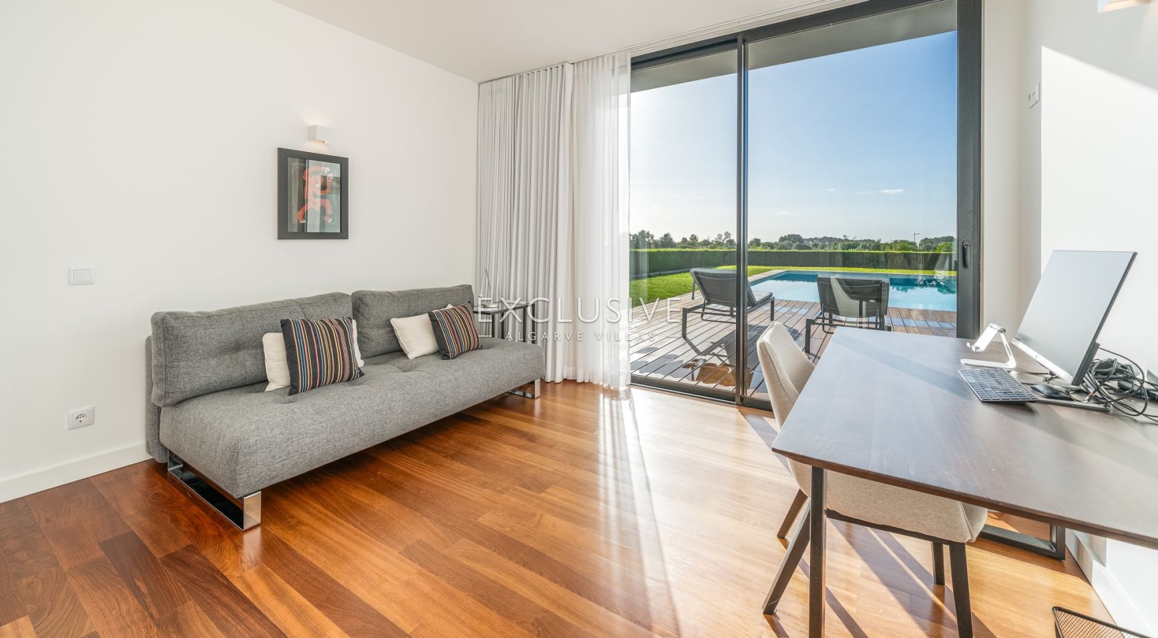 Elegante Villa mit außergewöhnlicher Aussicht und direktem Zugang zum Palmares Golf, Al