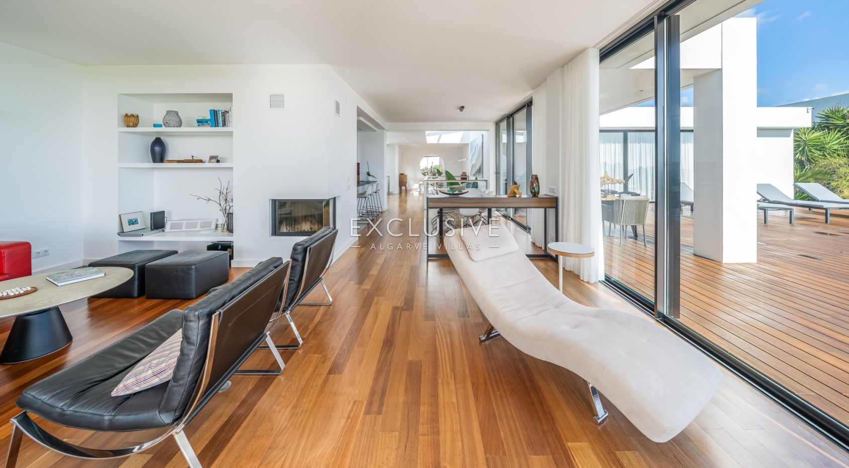 Elegante Villa mit außergewöhnlicher Aussicht und direktem Zugang zum Palmares Golf, Al