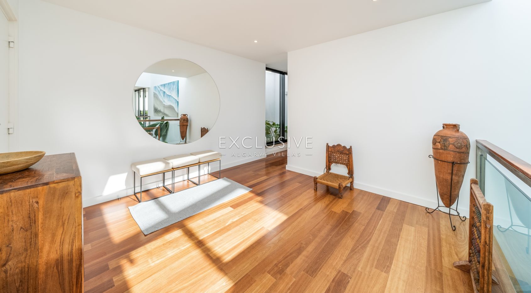 Elegante Villa mit außergewöhnlicher Aussicht und direktem Zugang zum Palmares Golf, Al