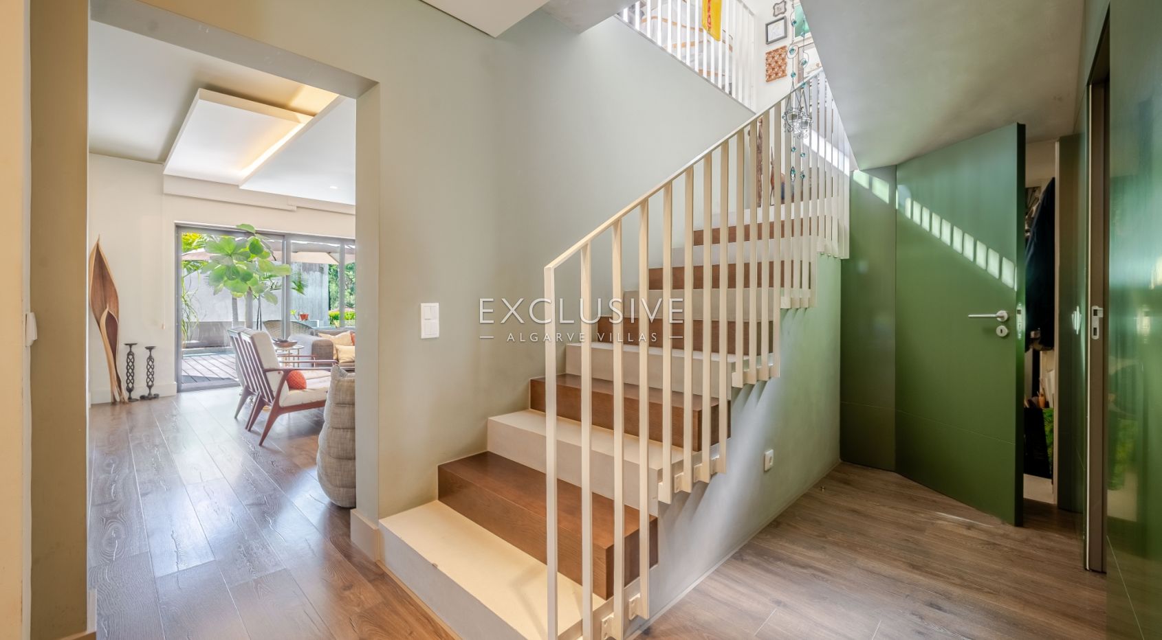 Buy 3+1 Bedroom Villa in Well Sought after Location in Vilamoura