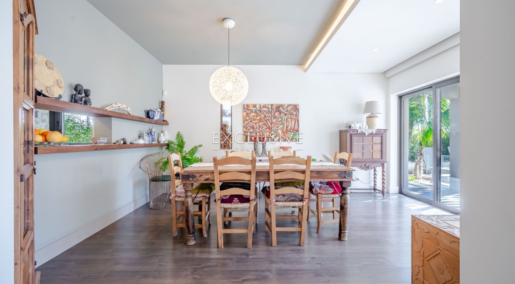 Buy 3+1 Bedroom Villa in Well Sought after Location in Vilamoura