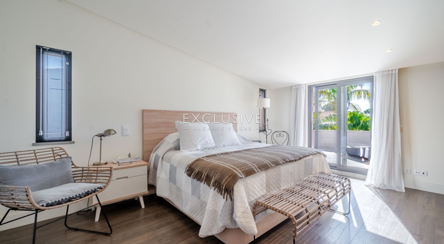 Buy 3+1 Bedroom Villa in Well Sought after Location in Vilamoura