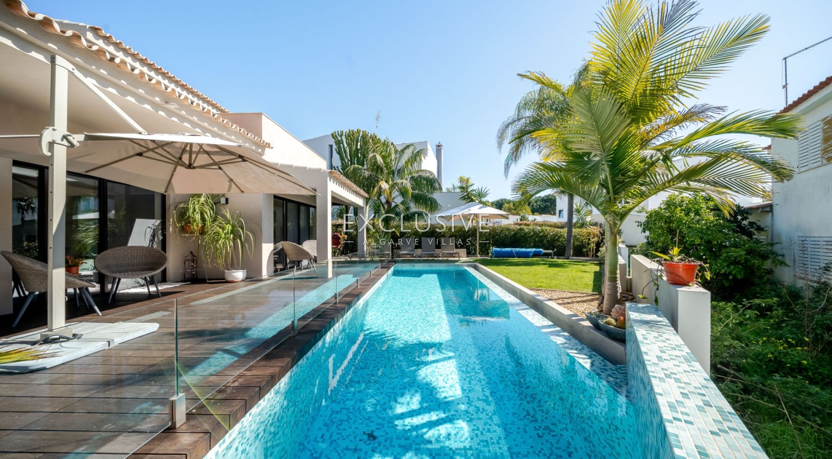 Buy 3+1 Bedroom Villa in Well Sought after Location in Vilamoura