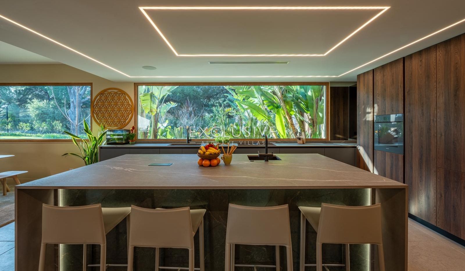 Buy a Luxury Smart Golf-Front Villa with Spa & Energy Independence in Vilamoura