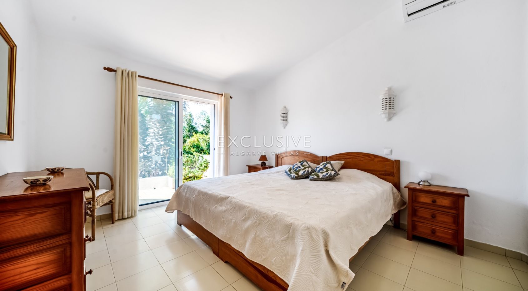 3 Schlafzimmer + separates 4. Schlafzimmer, Villa Carvoeiro, Pool und Meerblick in der