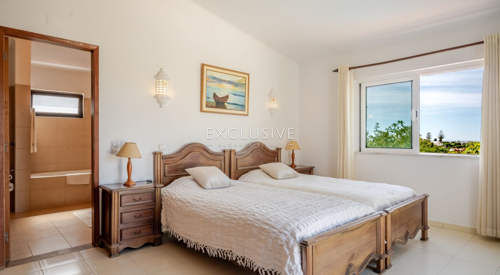 3 Schlafzimmer + separates 4. Schlafzimmer, Villa Carvoeiro, Pool und Meerblick in der