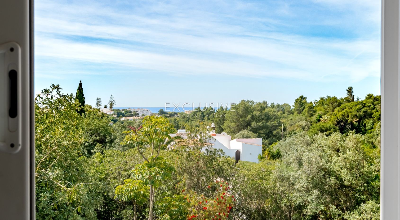 3 Schlafzimmer + separates 4. Schlafzimmer, Villa Carvoeiro, Pool und Meerblick in der