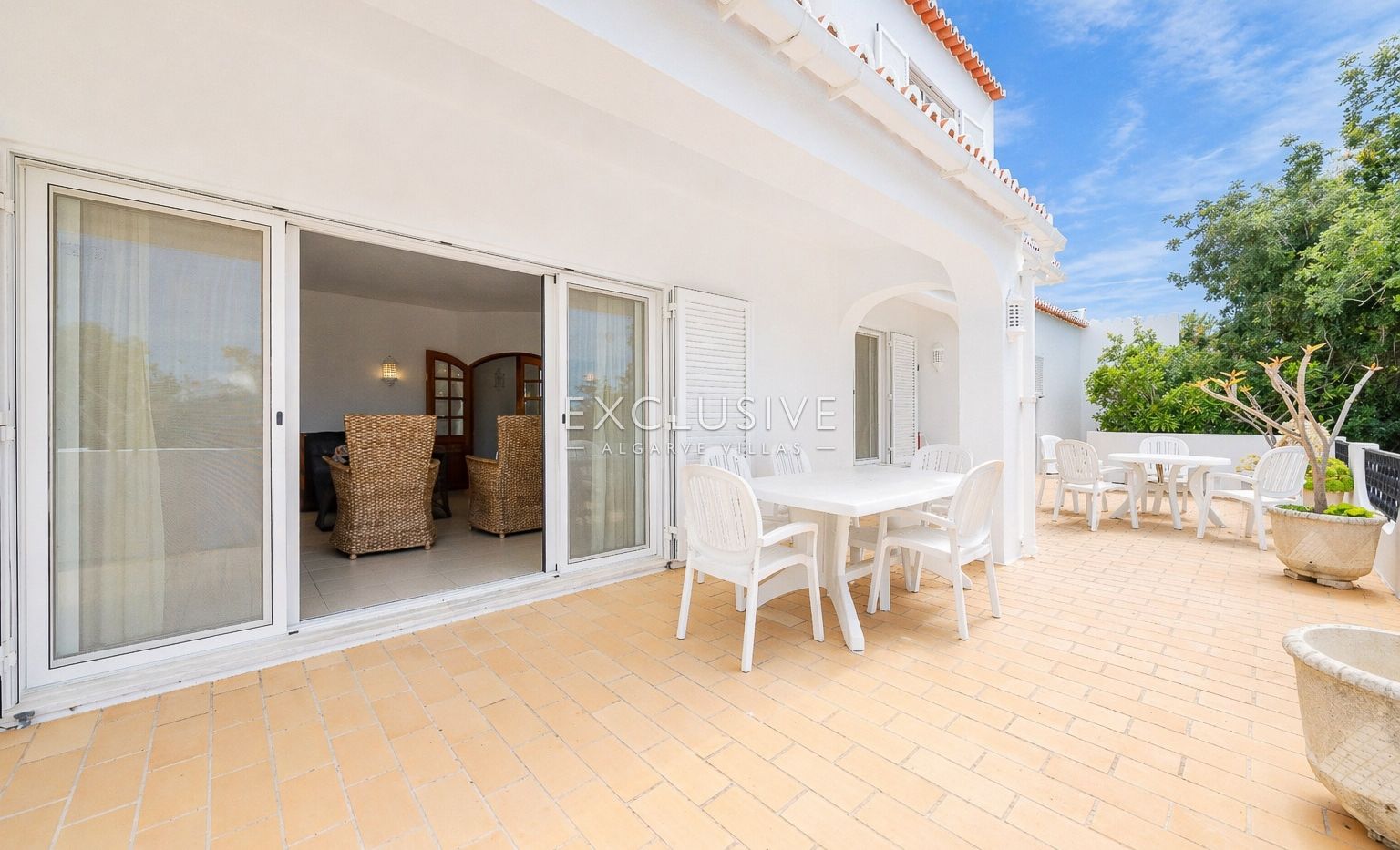 3 Schlafzimmer + separates 4. Schlafzimmer, Villa Carvoeiro, Pool und Meerblick in der