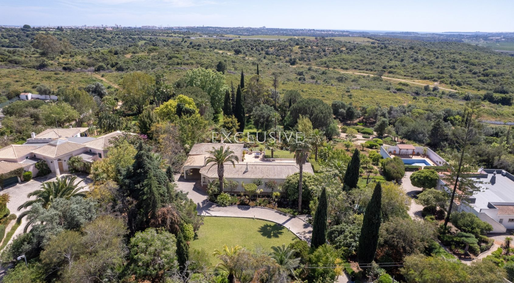 Exklusive 3 + 1 Schlafzimmer Villa auf großem Grundstück und Pool in Monte Judeu bei Po