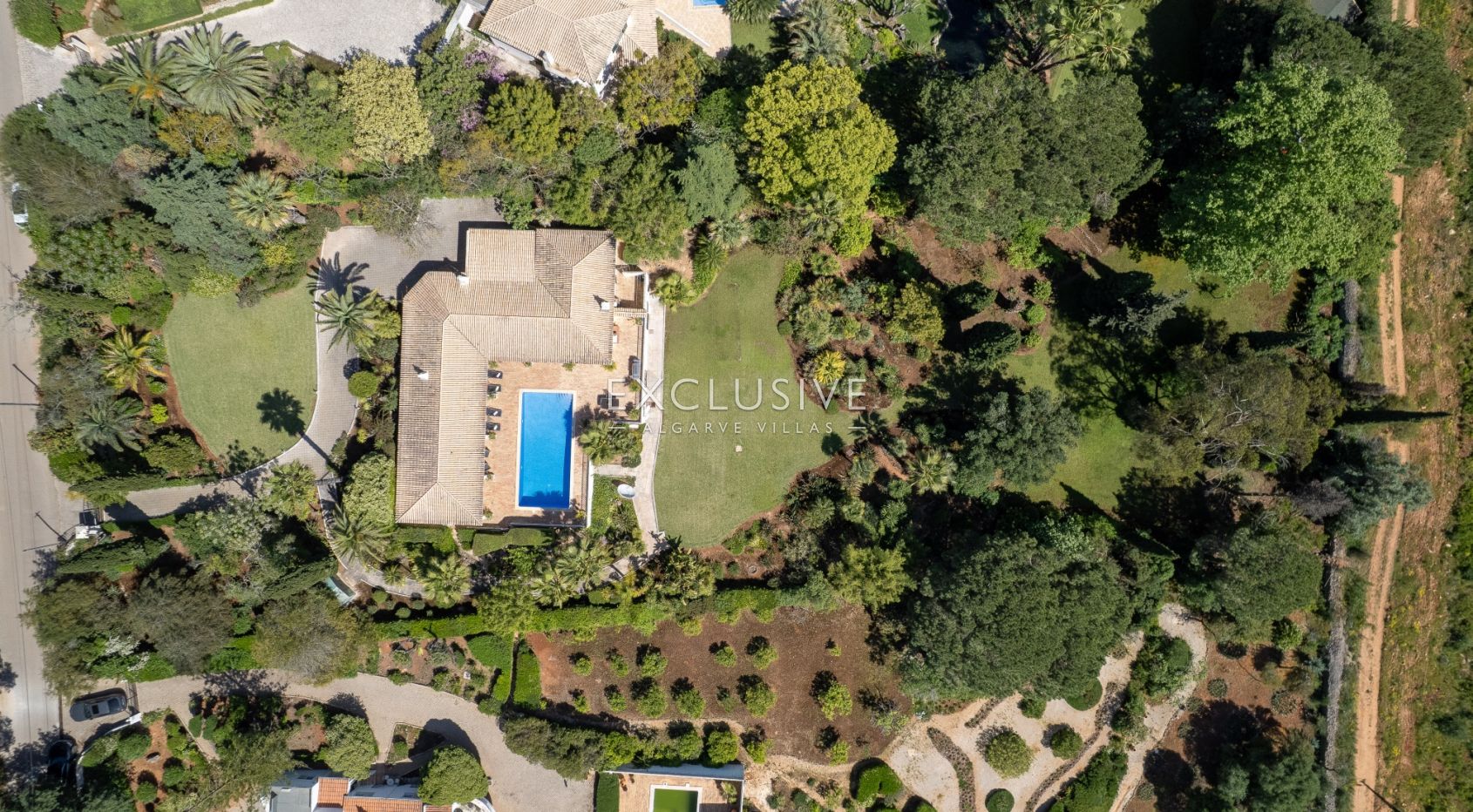 Exklusive 3 + 1 Schlafzimmer Villa auf großem Grundstück und Pool in Monte Judeu bei Po