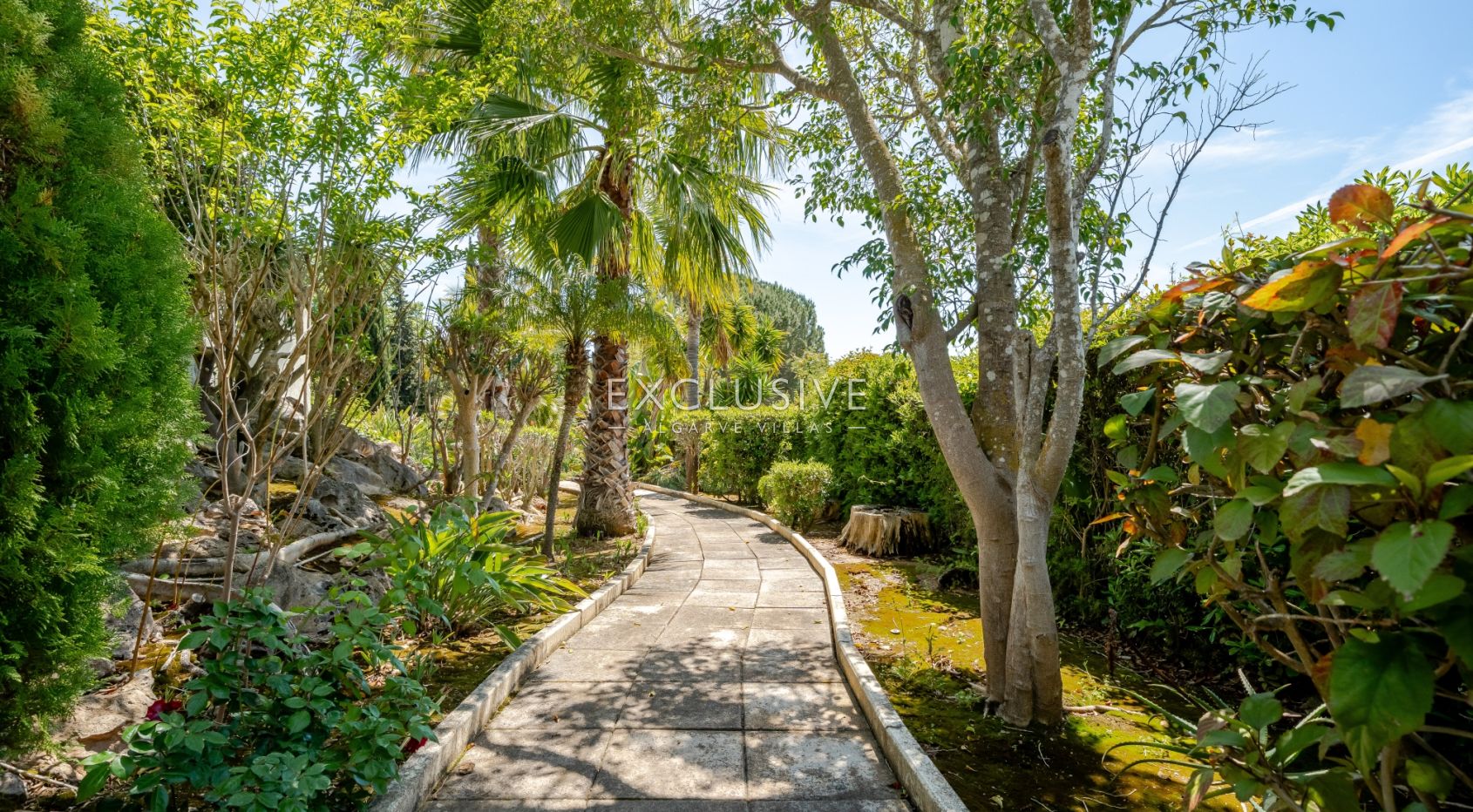 Exklusive 3 + 1 Schlafzimmer Villa auf großem Grundstück und Pool in Monte Judeu bei Po