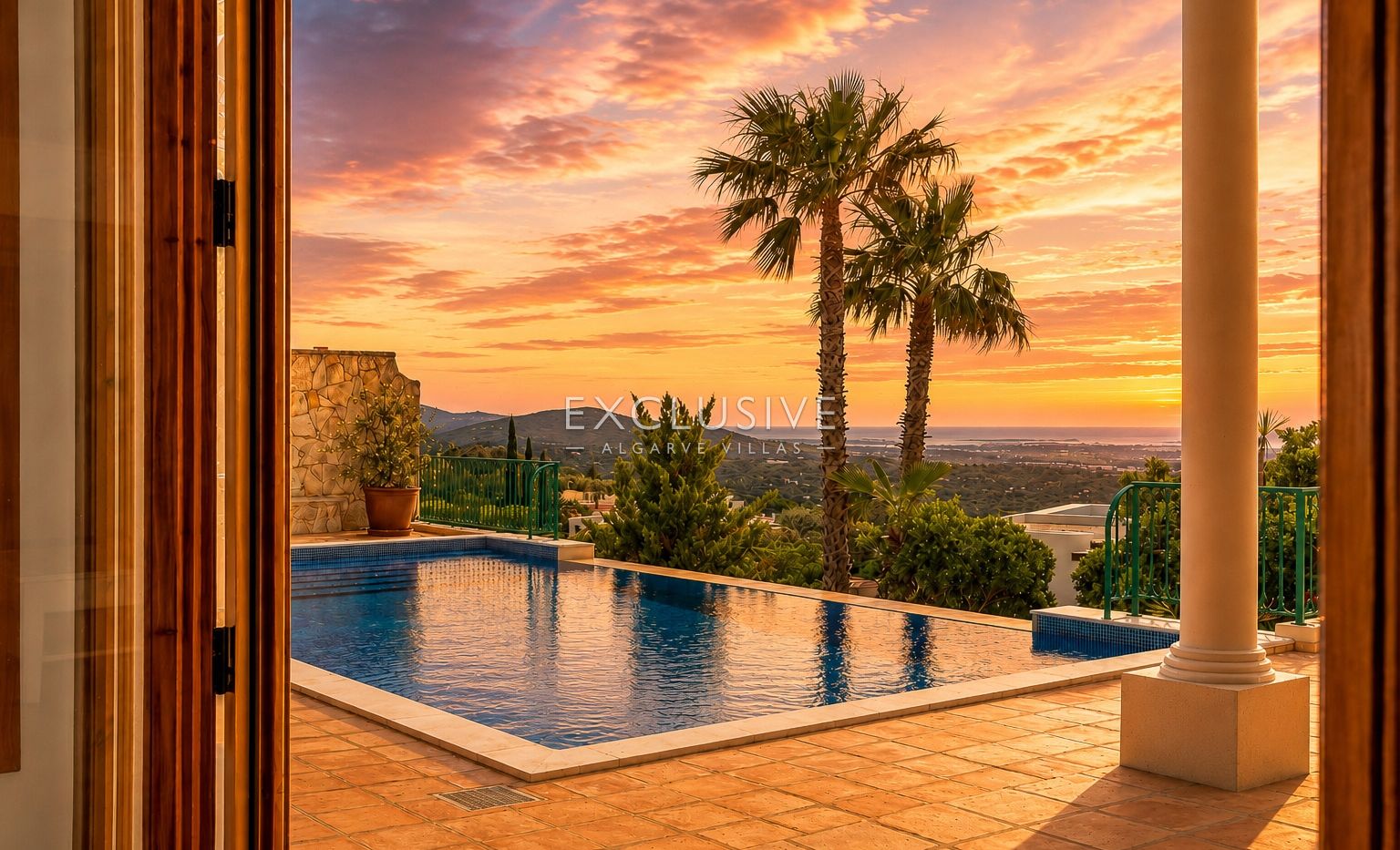 4-Schlafzimmer-Villa in Santa Bárbara de Nexe mit unverbautem Meerblick