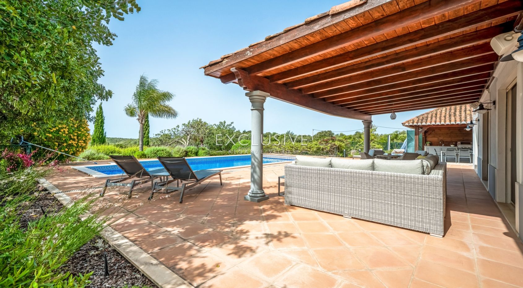 4 Schlafzimmer Villa Santa Barbara de Nexe, Algarve
