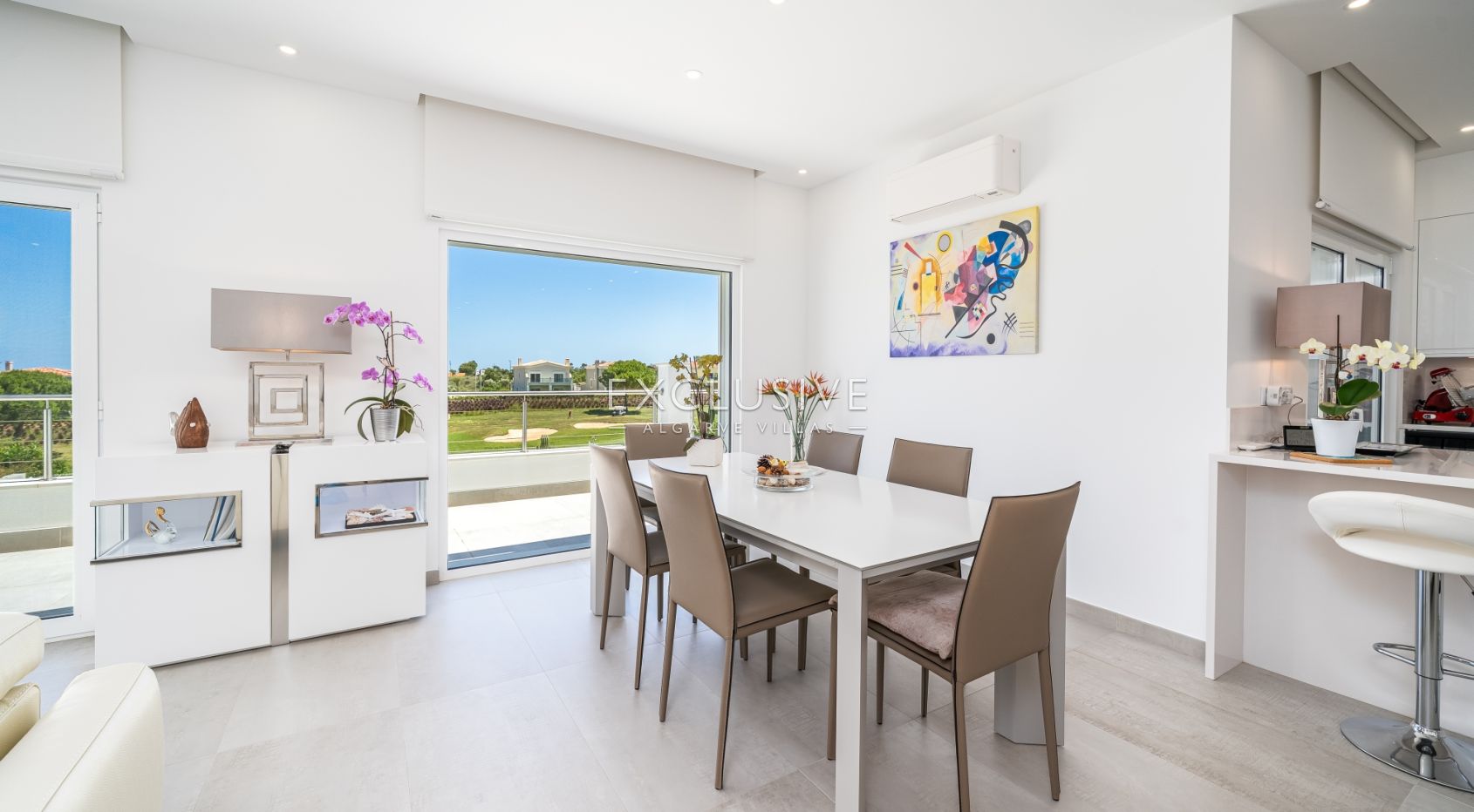 Exceptional Golf & Sea View Villa in Boavista, Lagos