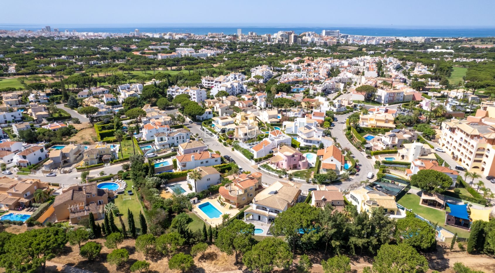 Sie eine Golfvilla in erster Reihe im alten Dorfteil von Vilamoura