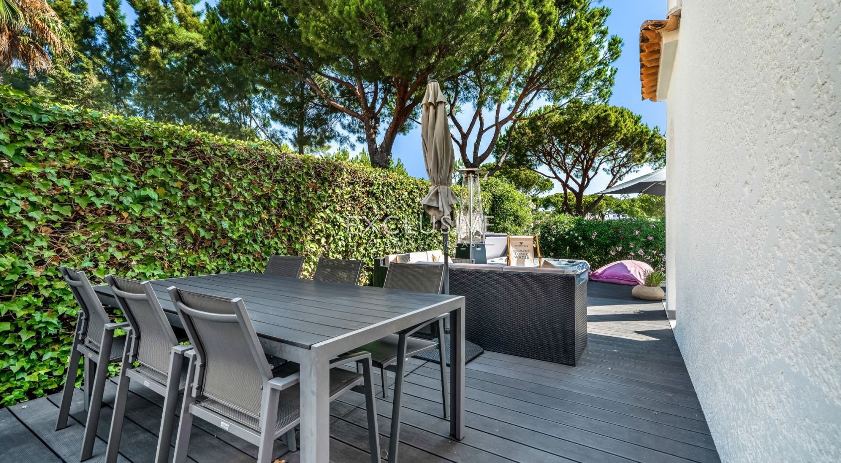 Sie eine Golfvilla in erster Reihe im alten Dorfteil von Vilamoura