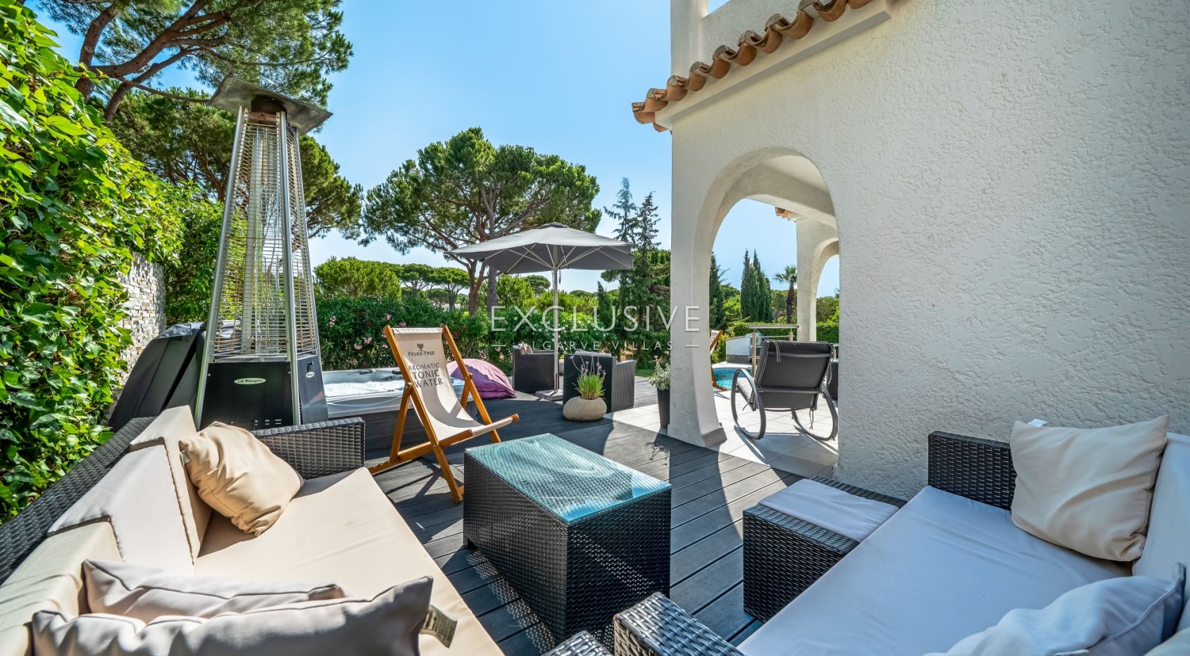 Sie eine Golfvilla in erster Reihe im alten Dorfteil von Vilamoura