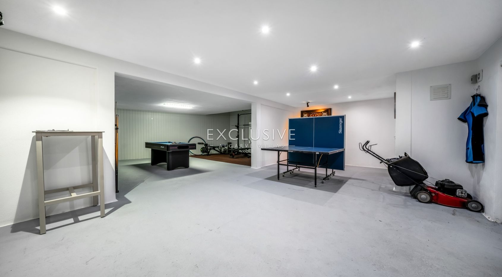 Sie eine Golfvilla in erster Reihe im alten Dorfteil von Vilamoura