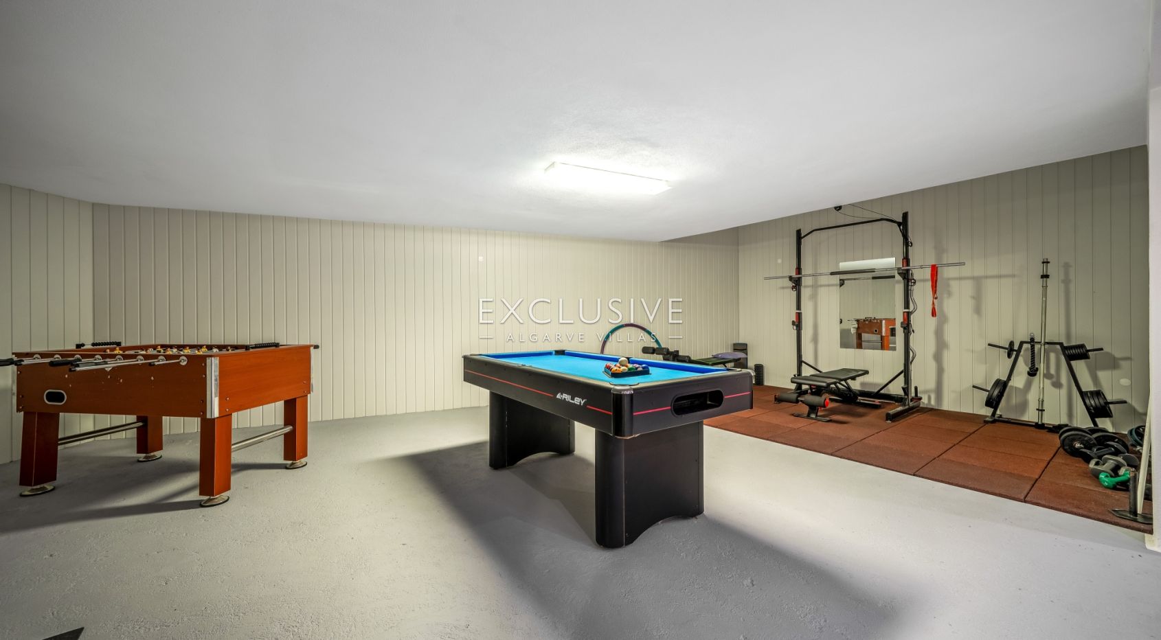 Sie eine Golfvilla in erster Reihe im alten Dorfteil von Vilamoura