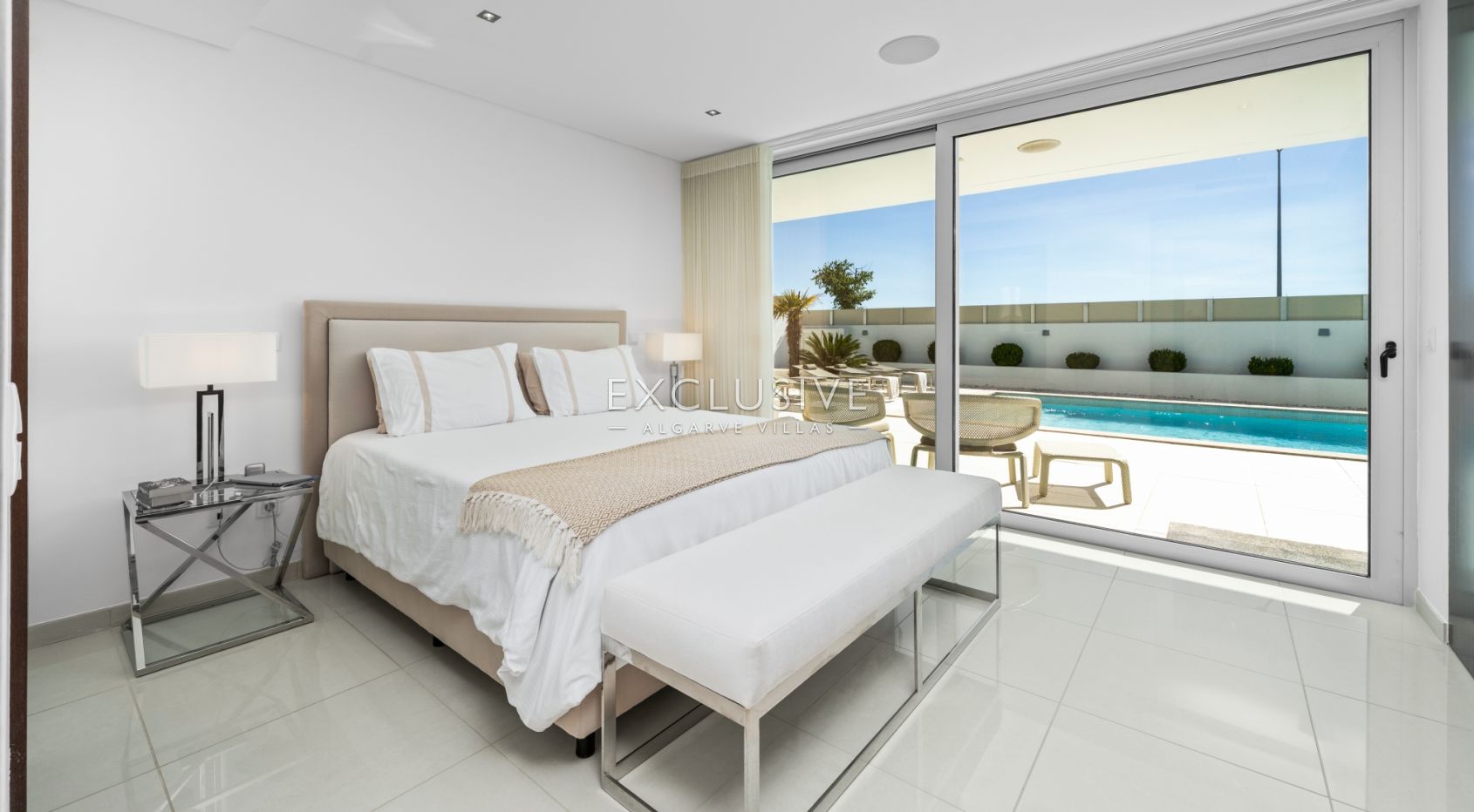 Beachfront Villa with Stunning Sea Views in Ponta da Piedade, Lagos