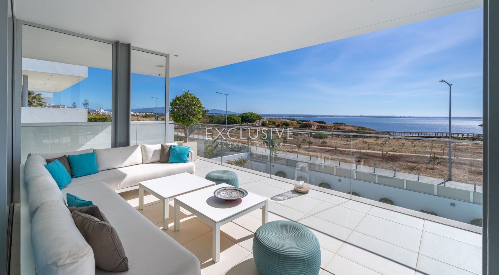 Beachfront Villa with Stunning Sea Views in Ponta da Piedade, Lagos