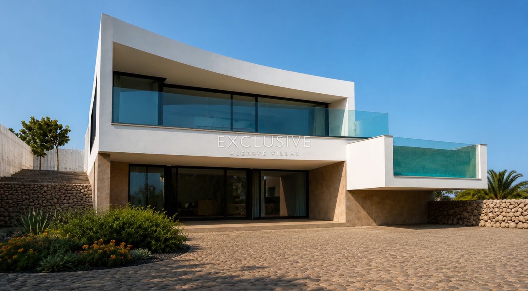 Projeto de moradia contemporânea pronta a habitar, vista para o mar, Praia da Luz, Algarve