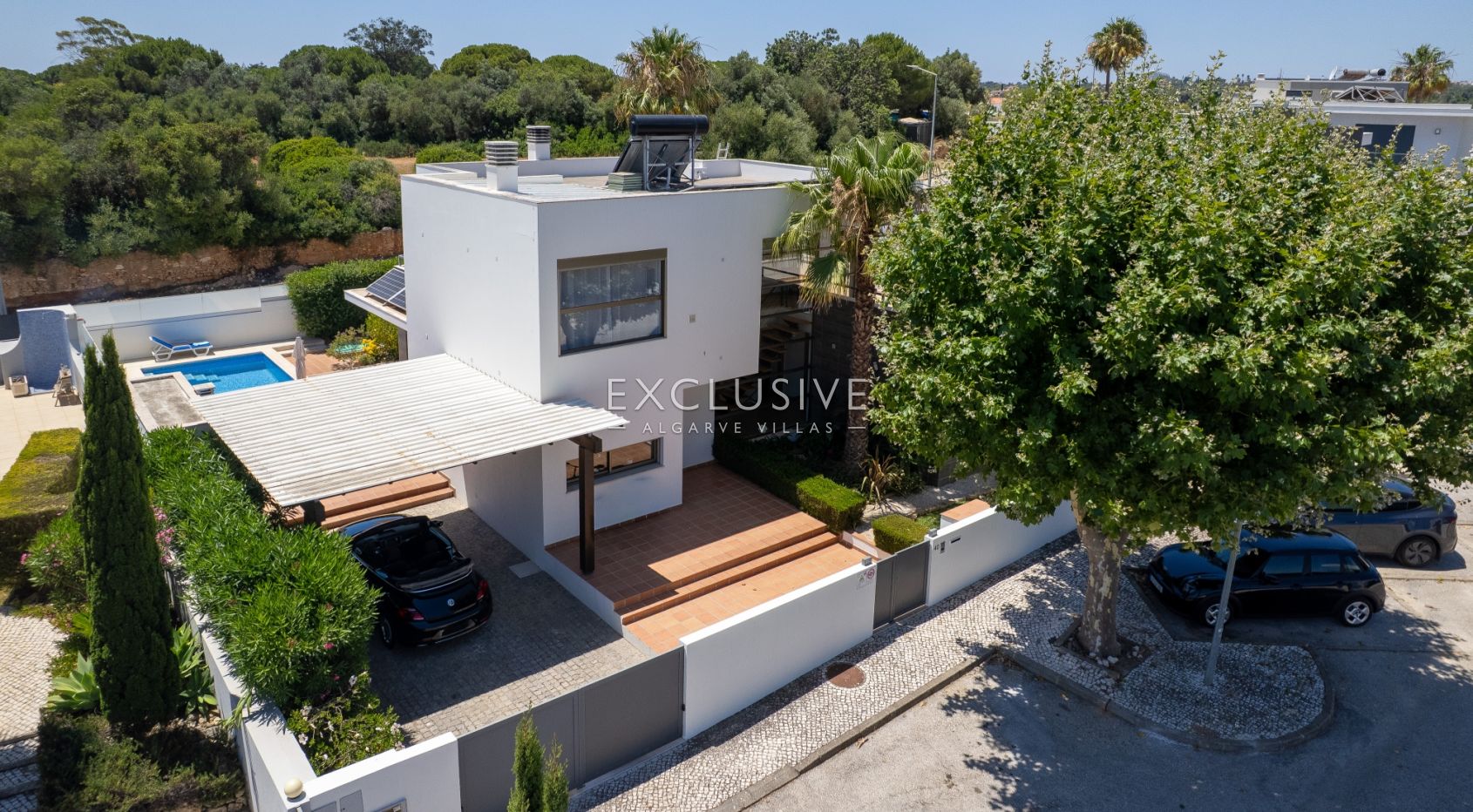 Moderne Villa mit 4 Schlafzimmern, Pool, Solar- und Photovoltaikanlage, in Alcantarilha