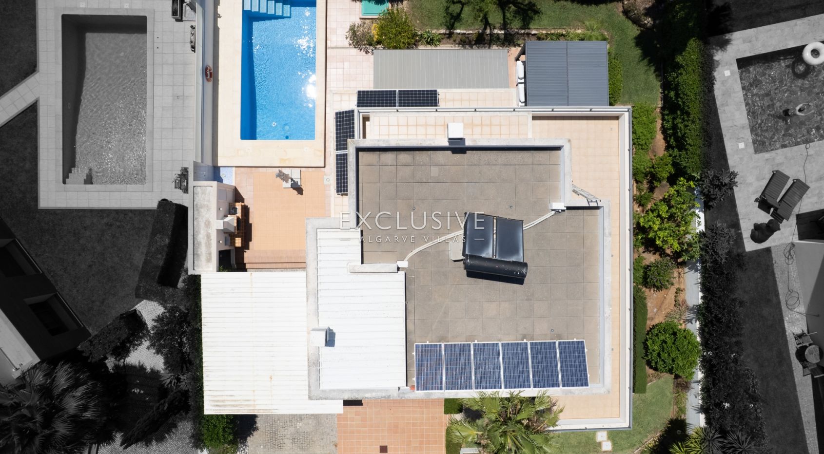 Moderne Villa mit 4 Schlafzimmern, Pool, Solar- und Photovoltaikanlage, in Alcantarilha