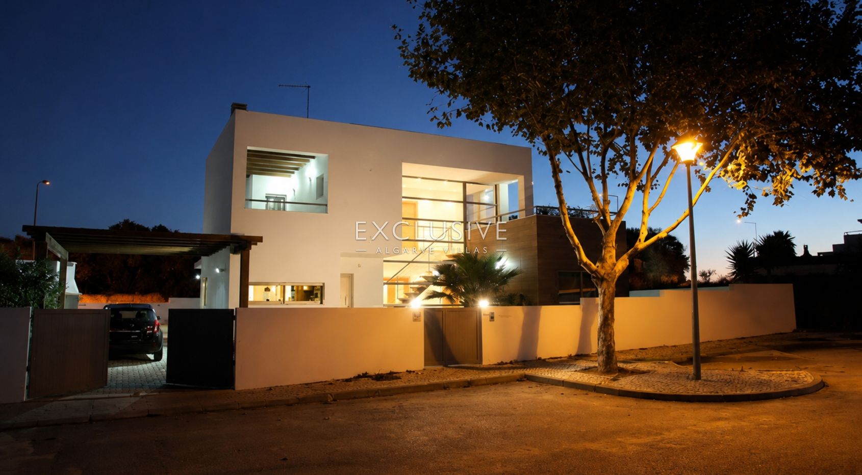 Moderne Villa mit 4 Schlafzimmern, Pool, Solar- und Photovoltaikanlage, in Alcantarilha