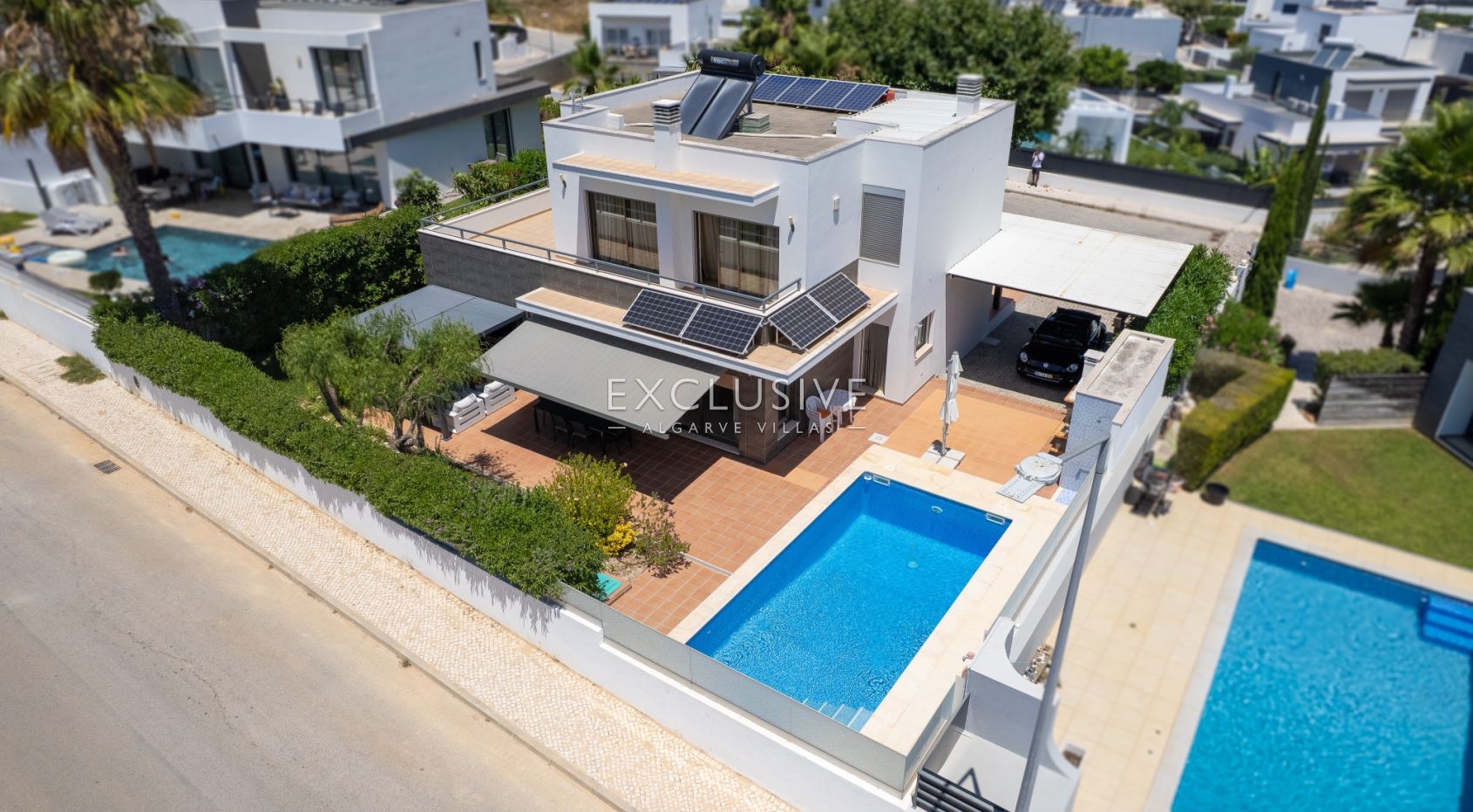 Moderne Villa mit 4 Schlafzimmern, Pool, Solar- und Photovoltaikanlage, in Alcantarilha