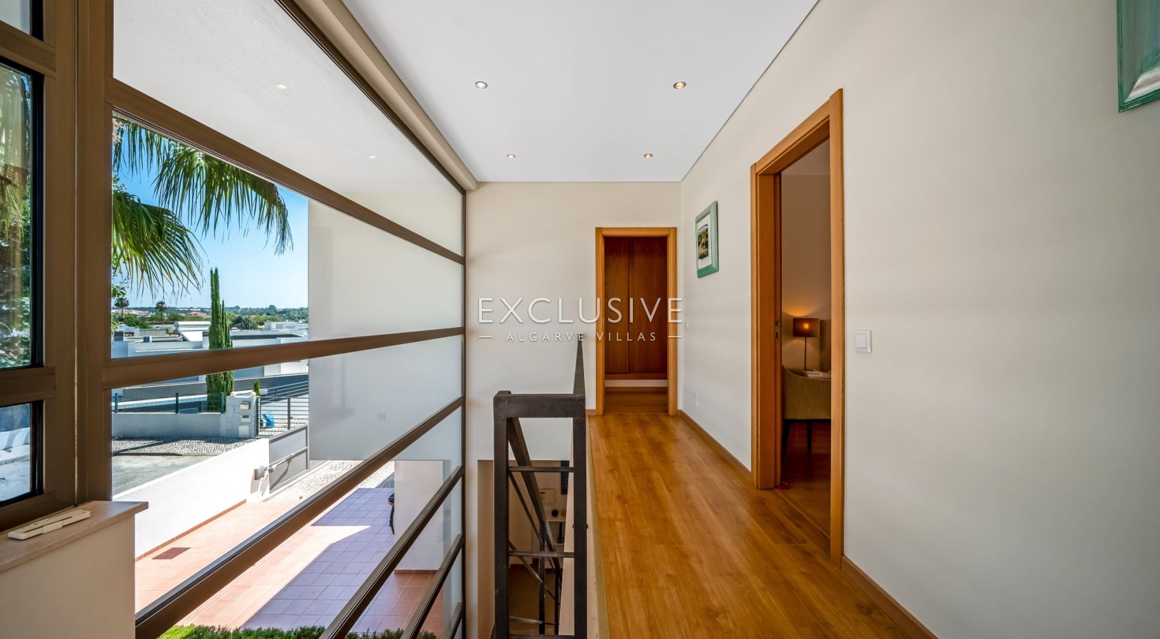 Moderne Villa mit 4 Schlafzimmern, Pool, Solar- und Photovoltaikanlage, in Alcantarilha