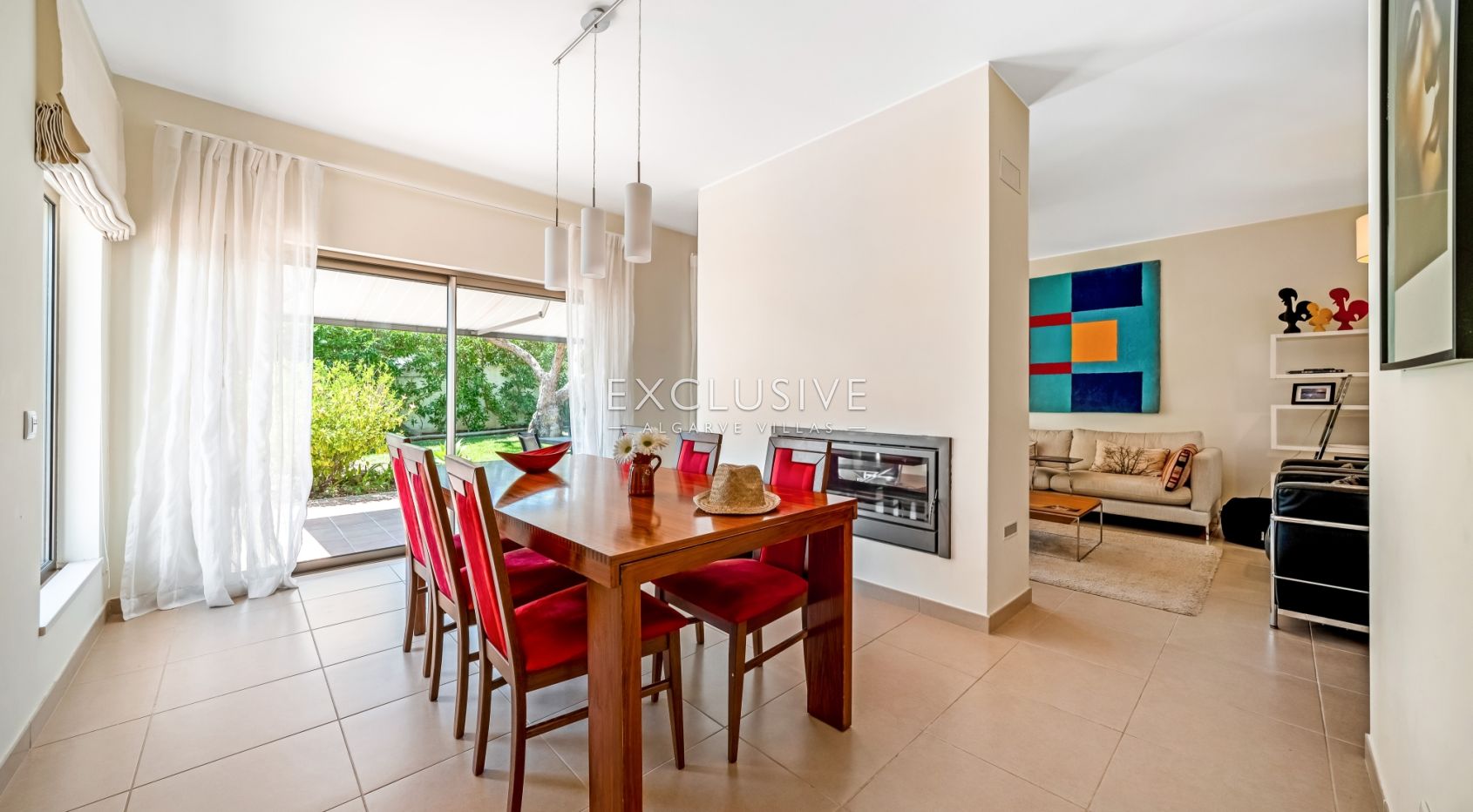 Moderne Villa mit 4 Schlafzimmern, Pool, Solar- und Photovoltaikanlage, in Alcantarilha