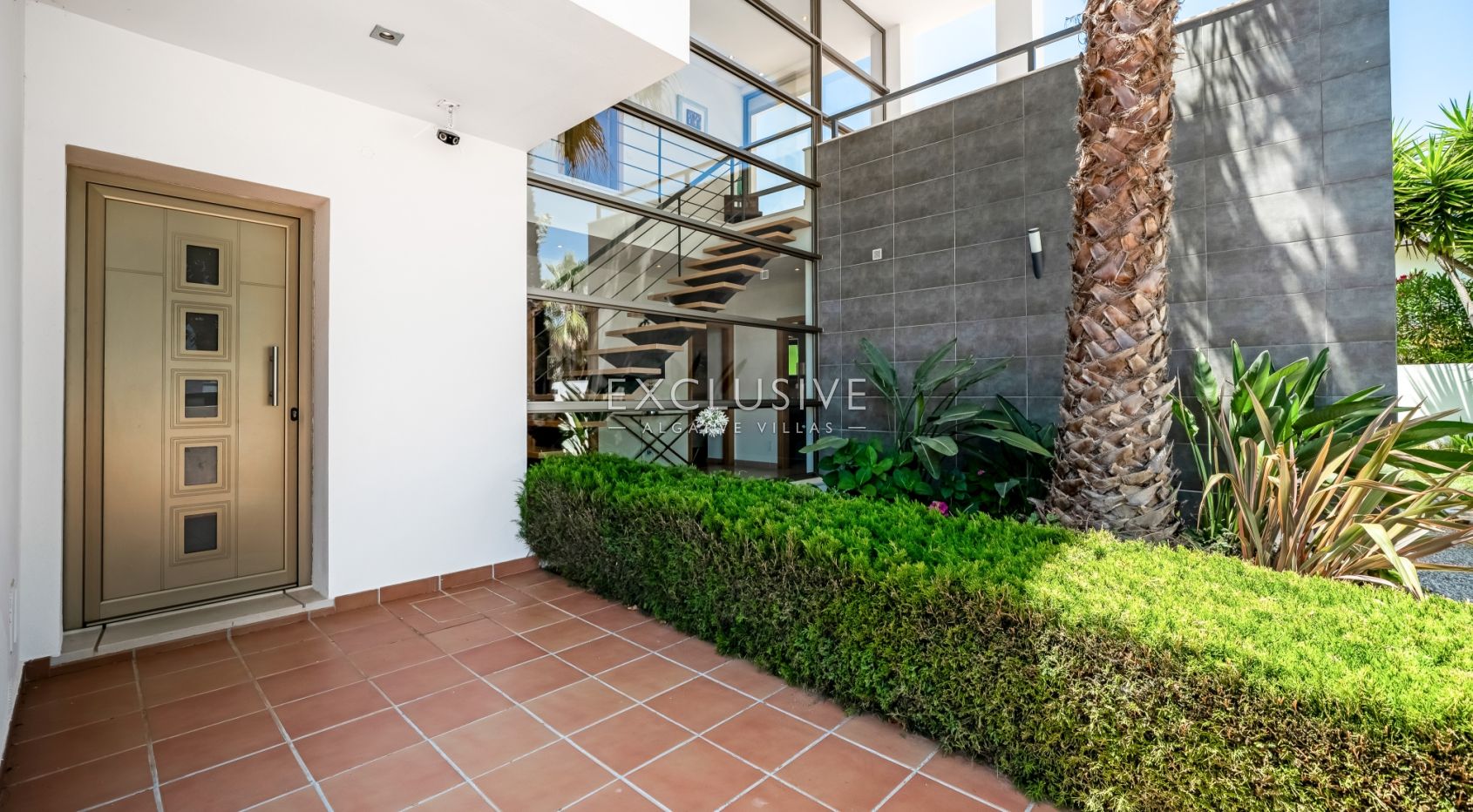 Moderne Villa mit 4 Schlafzimmern, Pool, Solar- und Photovoltaikanlage, in Alcantarilha