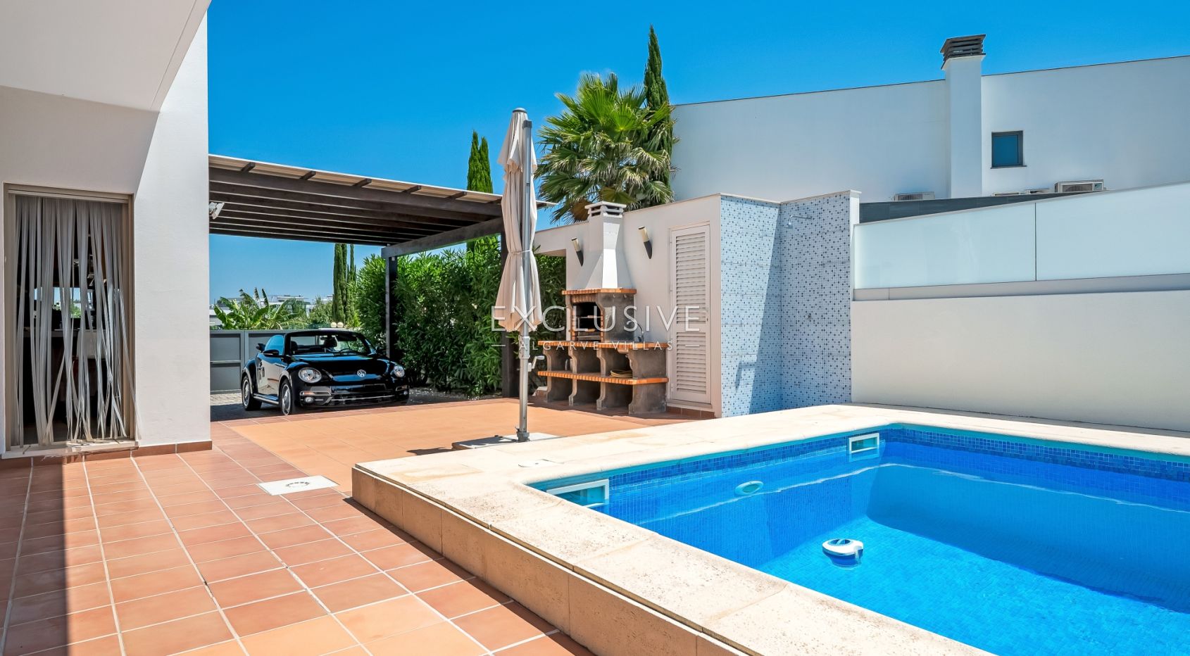 Moderne Villa mit 4 Schlafzimmern, Pool, Solar- und Photovoltaikanlage, in Alcantarilha