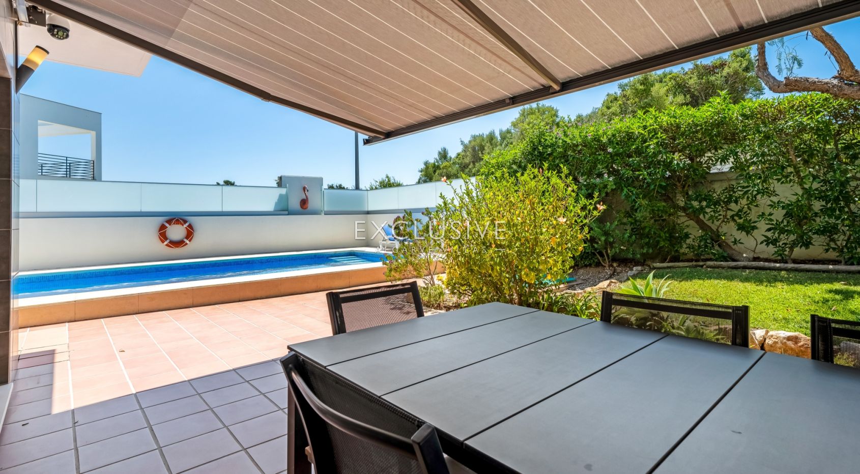 Moderne Villa mit 4 Schlafzimmern, Pool, Solar- und Photovoltaikanlage, in Alcantarilha