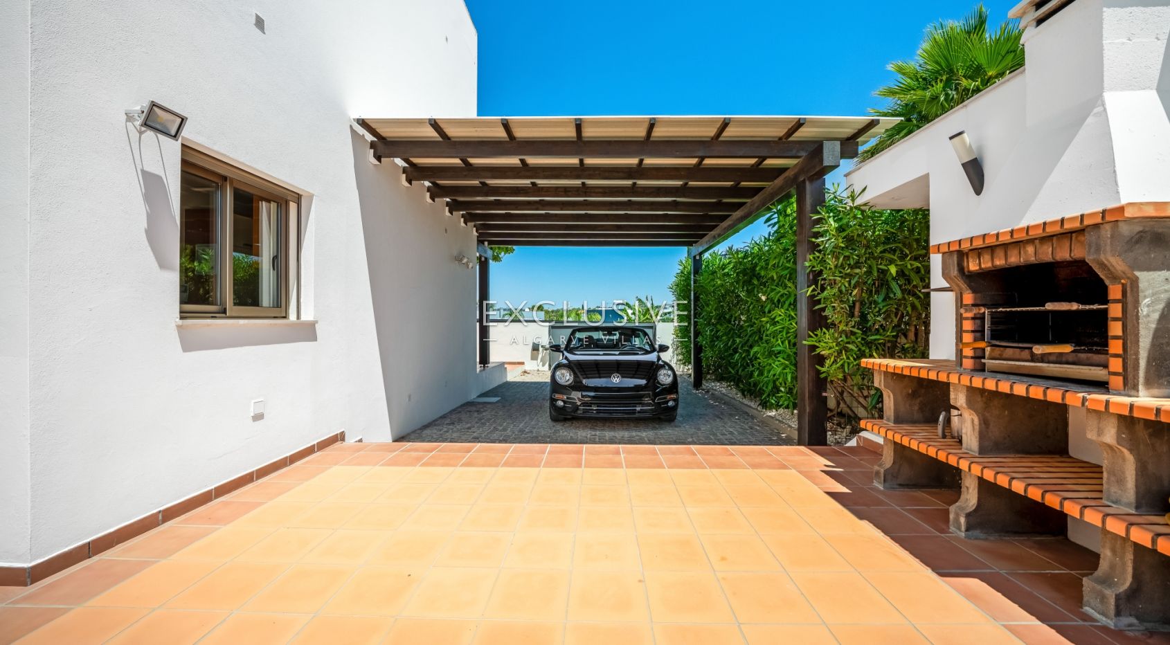 Moderne Villa mit 4 Schlafzimmern, Pool, Solar- und Photovoltaikanlage, in Alcantarilha