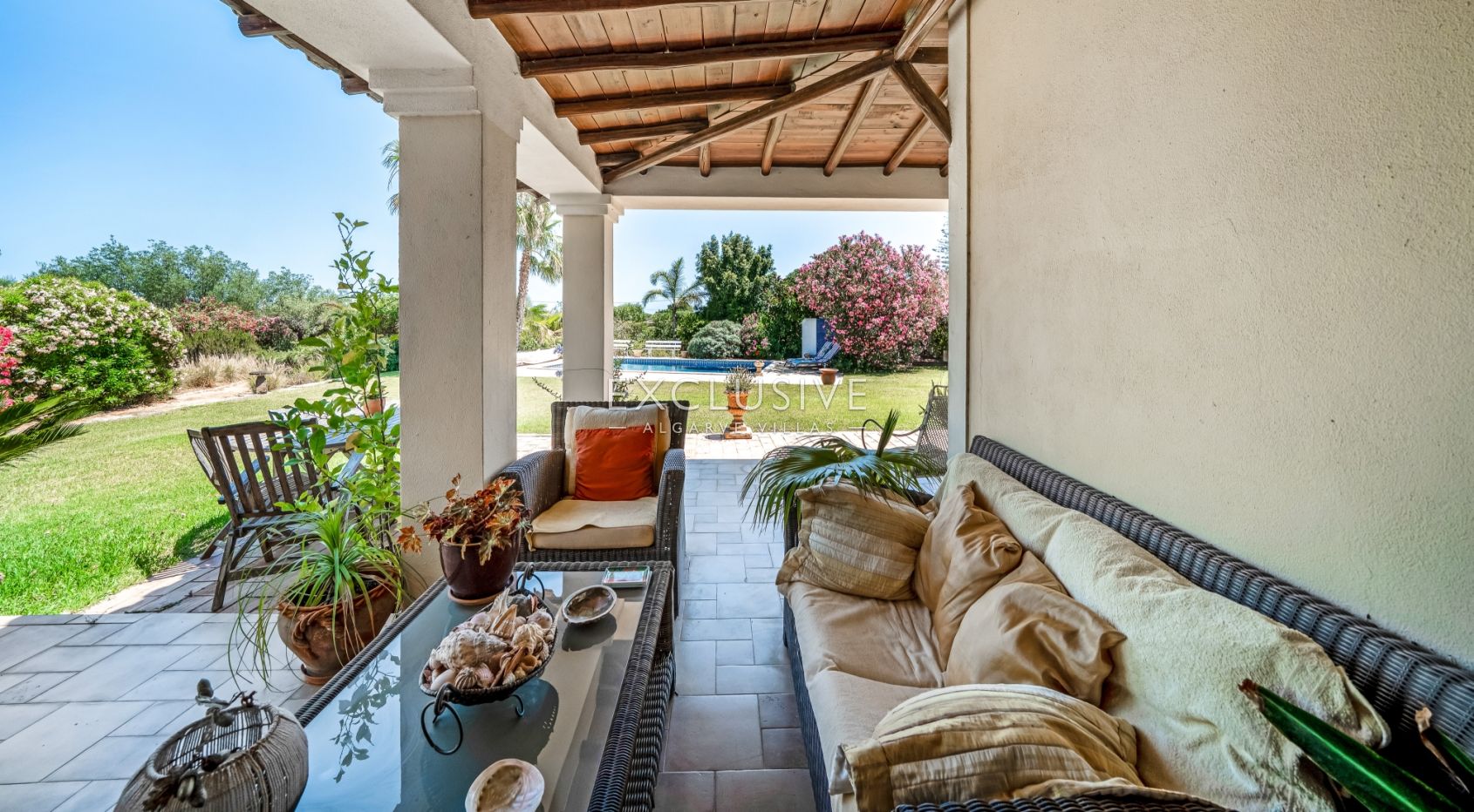 Anwesen im Landhausstil in Caramujeira an der Algarve