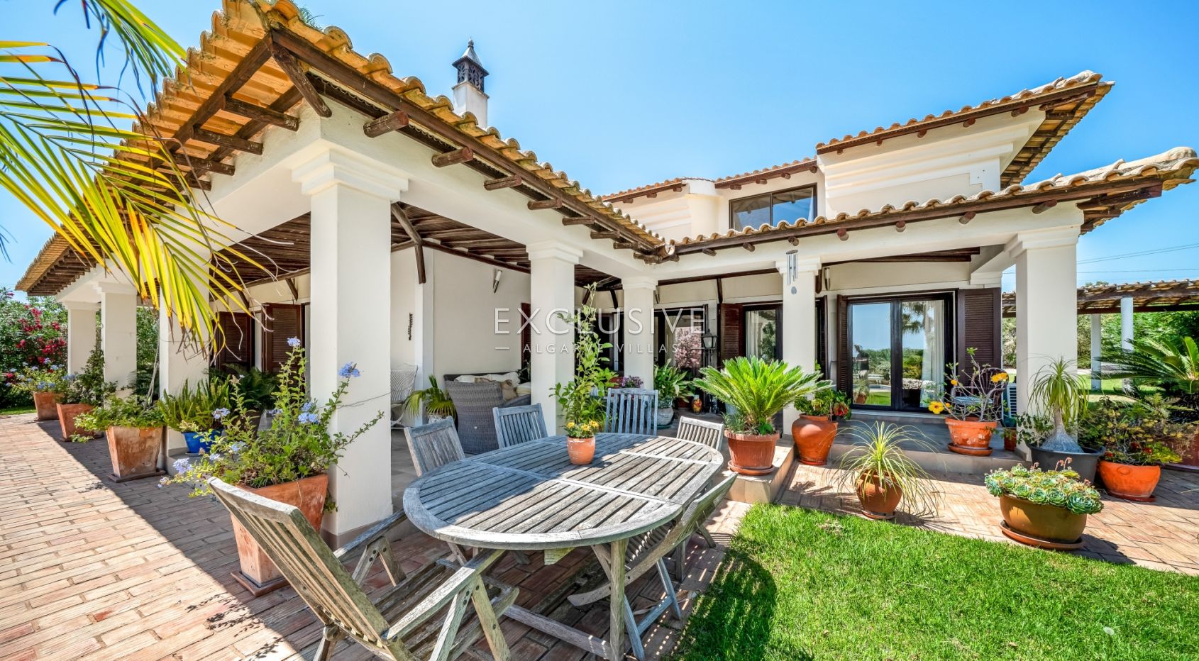 Anwesen im Landhausstil in Caramujeira an der Algarve