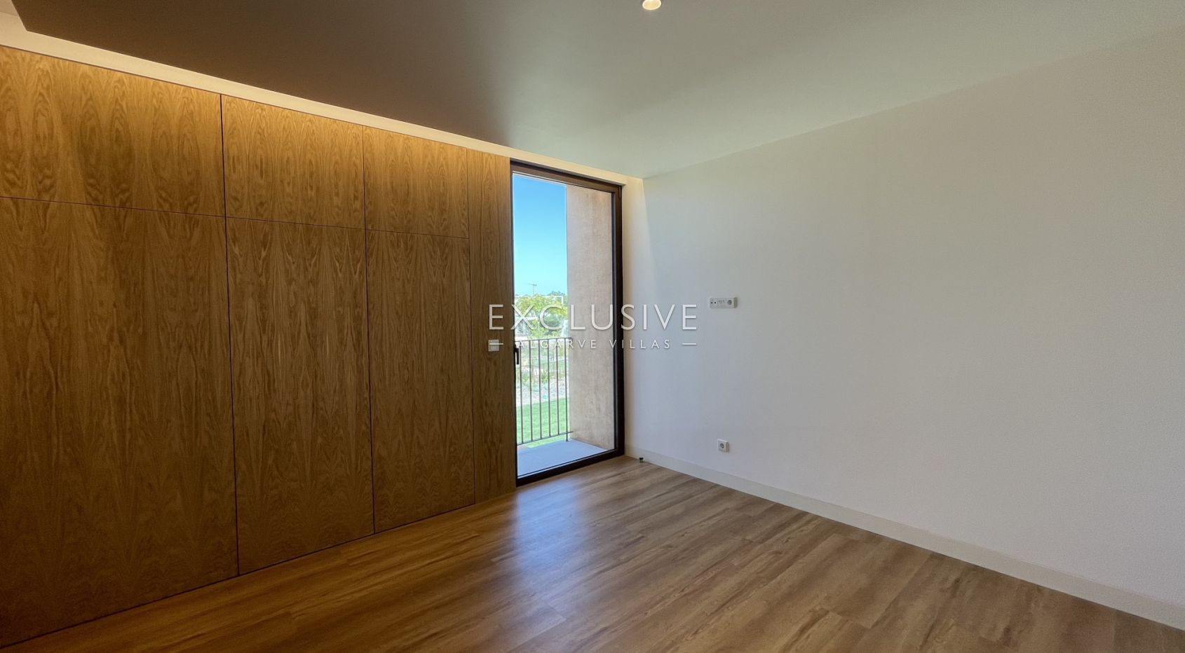Luxuriöse Villa mit 3 Schlafzimmern, privatem Pool und Garten in Vilamoura