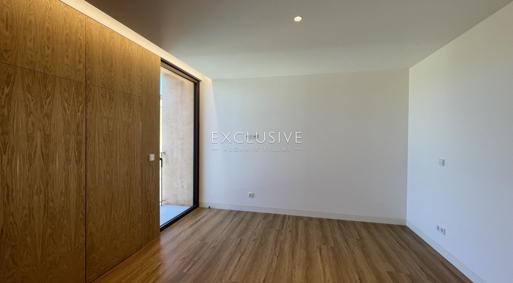 Luxuriöse Villa mit 3 Schlafzimmern, privatem Pool und Garten in Vilamoura