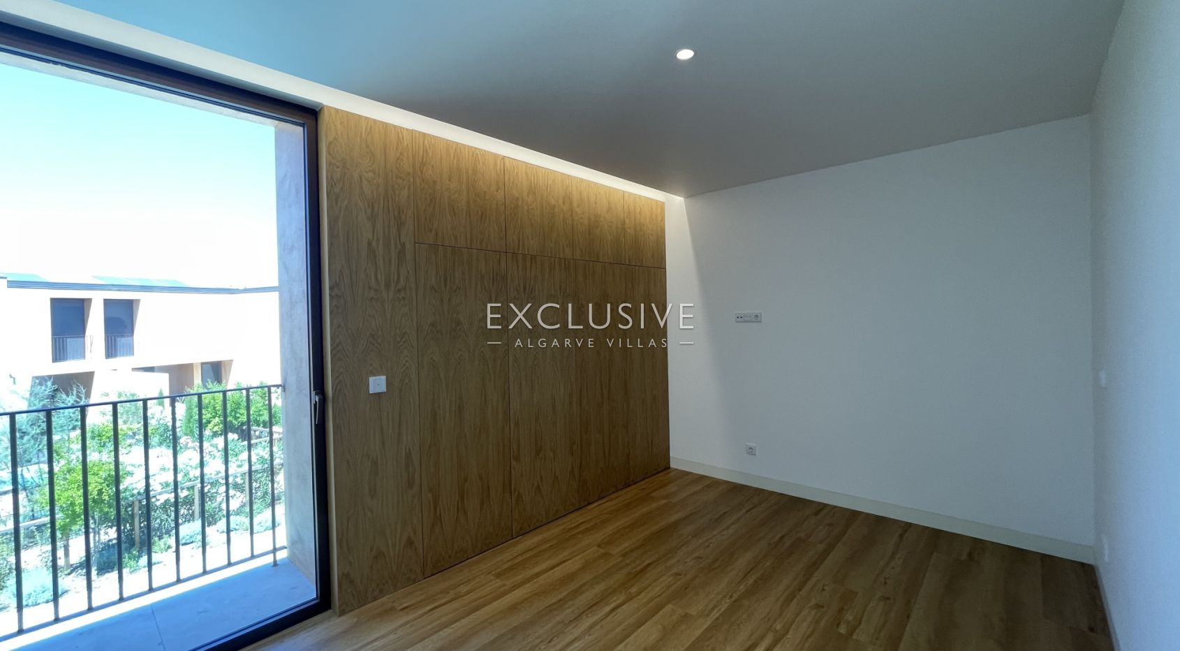 Luxuriöse Villa mit 3 Schlafzimmern, privatem Pool und Garten in Vilamoura