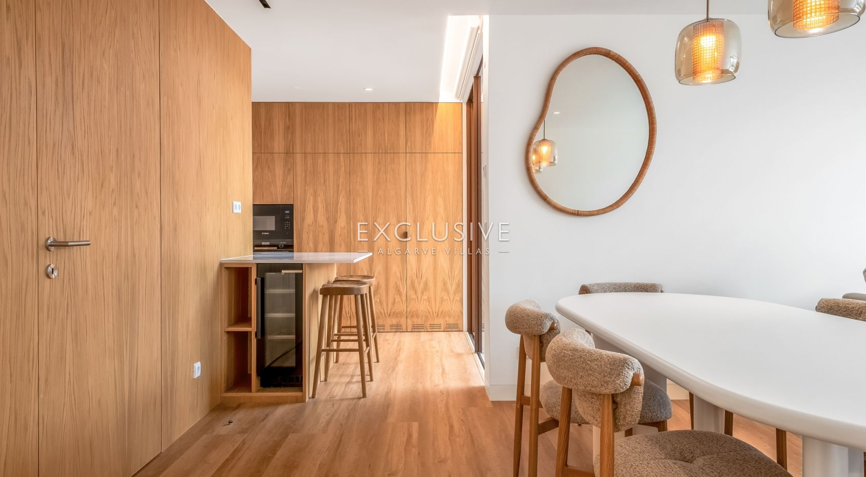Buy Luxury 3 Bedroom Villa with Private Pool & Garden in Vilamoura