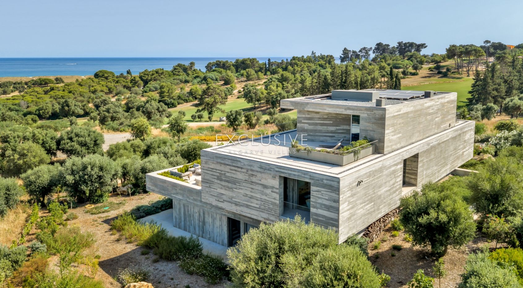 Moderne Villa mit 5 Schlafzimmern und Blick auf das Meer und den Golfplatz im Palmares Golf Resort