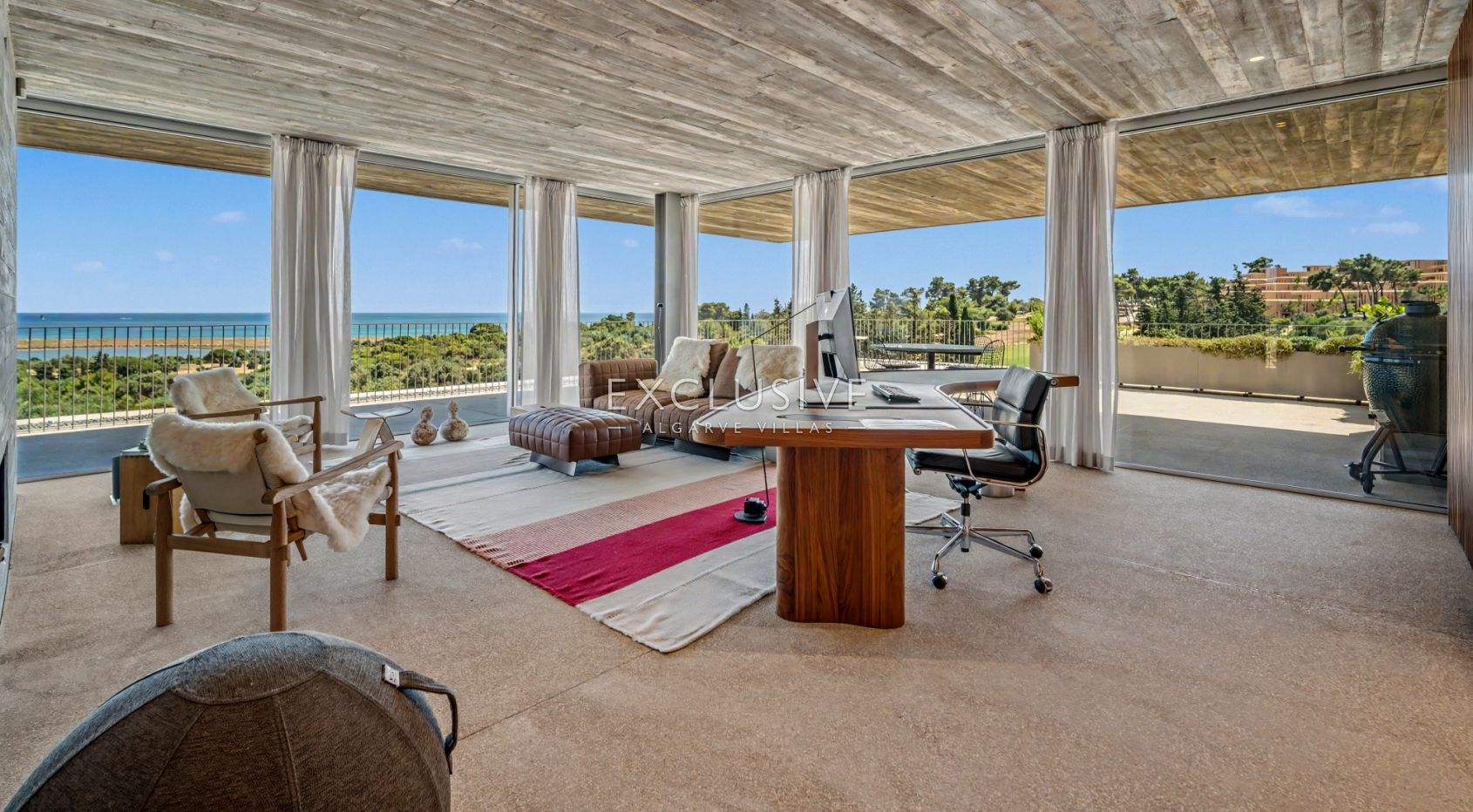 Moderne Villa mit 5 Schlafzimmern und Blick auf das Meer und den Golfplatz im Palmares Golf Resort