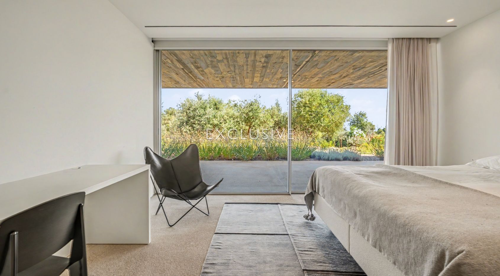Moderne Villa mit 5 Schlafzimmern und Blick auf das Meer und den Golfplatz im Palmares Golf Resort