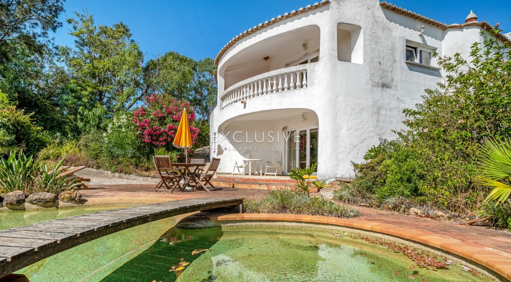 Renovierungsbedürftige Villa mit Meerblick in Falfeira, Lagos